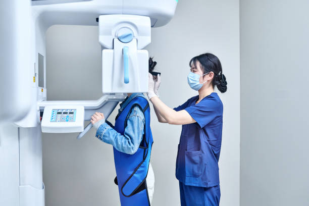Best Emergency Tooth Extraction in Winsted, CT